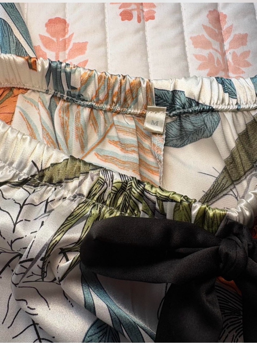 Silky Botanical-Print Women’s Pajama Set in Ivory and Multi - Picture 4 of 8